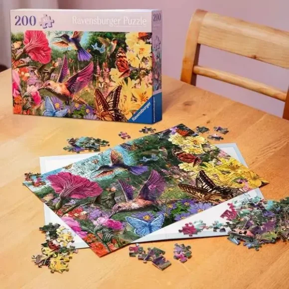 Ravensburger Hummingbirds and Butterflies Puzzle 200 XL Pcs - Image 4