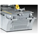 Revell Model Set US Navy Assault Carrier WASP Class - Image 4