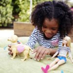 Barbie Walk & Potty Pup Set With Doll & Tail-Activated Pooping Puppy - Image 5