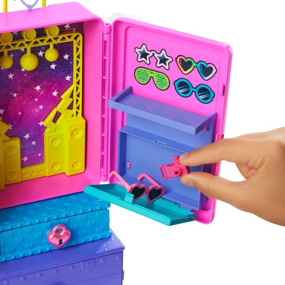 Barbie® Extra Doll, Playset and Accessories - Image 2