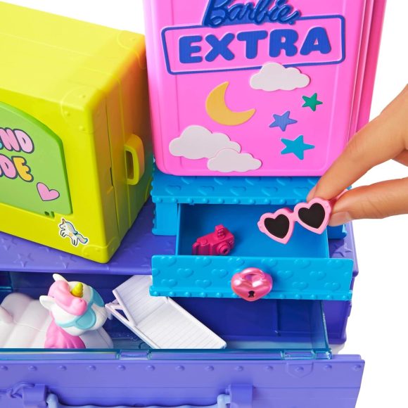 Barbie® Extra Doll, Playset and Accessories - Image 3