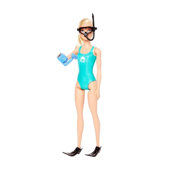 Barbie® Marine Biologist Doll and Playset (Light Skin Tone) - Image 3